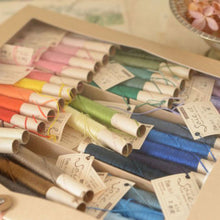 Load image into Gallery viewer, Soie et 3-strand Solid Color 100% Silk Spools by Fujix