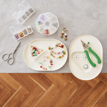 Load image into Gallery viewer, Craft Tray with Clamp by Clover