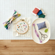 Load image into Gallery viewer, Craft Tray with Clamp by Clover