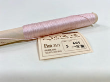 Load image into Gallery viewer, Soie et 3-strand Solid Color 100% Silk Spools by Fujix