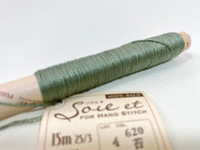 Load image into Gallery viewer, Soie et 3-strand Solid Color 100% Silk Spools by Fujix