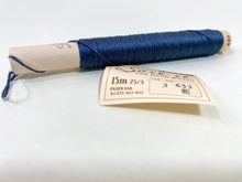 Load image into Gallery viewer, Soie et 3-strand Solid Color 100% Silk Spools by Fujix