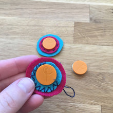 Load image into Gallery viewer, SewTites Dots - Magnetic sewing pins