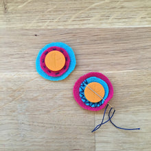 Load image into Gallery viewer, SewTites Dots - Magnetic sewing pins