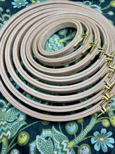 Load image into Gallery viewer, Nurge 16mm Beechwood Embroidery Hoop - 8 sizes