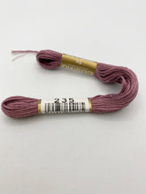 Load image into Gallery viewer, Cosmo Embroidery Floss Pinks, Dusty Rose, and Reddish Pinks