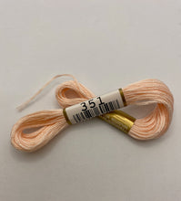 Load image into Gallery viewer, Cosmo Embroidery Floss Pinks, Dusty Rose, and Reddish Pinks