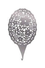 Load image into Gallery viewer, Metal Needle Threader by Kiriki