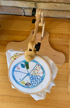 Load image into Gallery viewer, Nurge Adjustable Table Stand