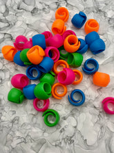 Load image into Gallery viewer, Set of 4 Thread Peels / Cloth Huggers