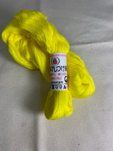 Load image into Gallery viewer, Basting thread from Japan
