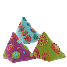 Load image into Gallery viewer, Pyramid Pinnys by Sue Spargo

